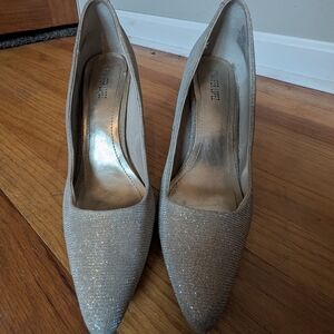 Glitter Pointed-Toe Pumps in Champagne by Jennifer Lopez